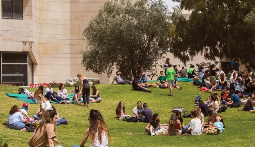 Alunos do campus Mount Scopus da Universidade Hebraica de Jerusalém no início deste ano. (Crédito da Foto: Olivier Fitoussi | Flash90)