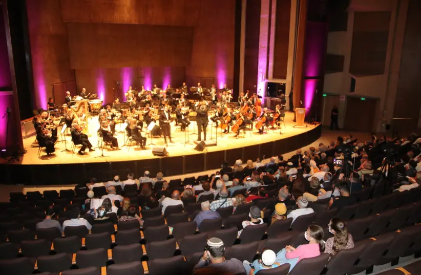 O concerto JSO, realizado no Teatro de Jerusalém. (Crédito da Foto: Cortesia)