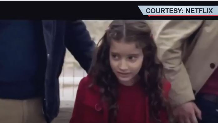 Cena de um filme que retrata uma criança supostamente levada para uma detenção militar israelense. (Youtube Captura de tela)