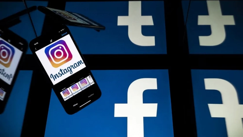 Esta foto de arquivo tirada em 05 de outubro de 2020 em Toulouse, França, mostra logotipos das redes sociais americanas Facebook e Instagram nas telas de um tablet e um celular (Lionel Bonaventure / AFP)