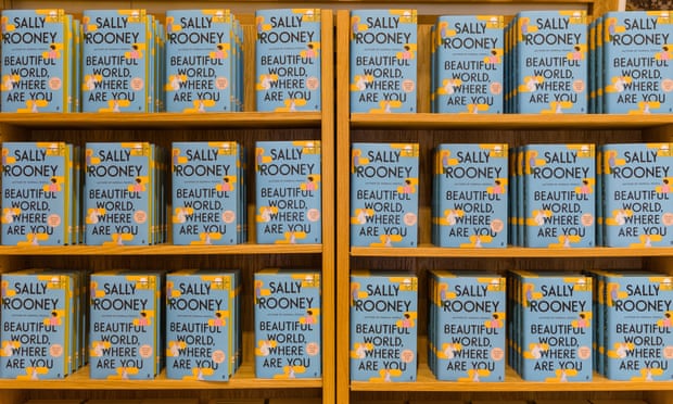 Sally Rooney recusou uma oferta para ter seu último livro, Beautiful World, Where Are You, traduzido para o hebraico por uma editora israelense. (Fotografia: Vickie Flores / EPA)