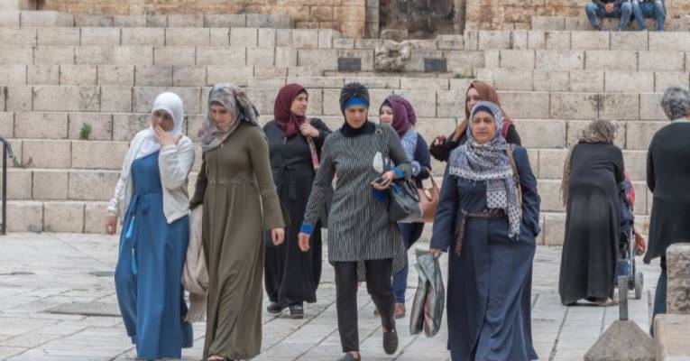 Mulheres árabes na cidade velha de Jerusalém. (Shutterstock)